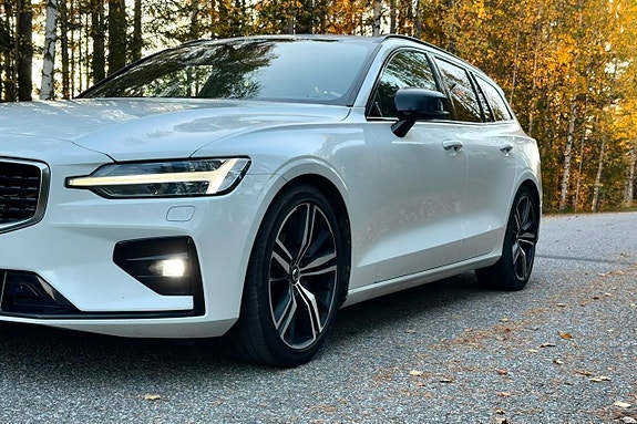 Volvo V60 9 of 22