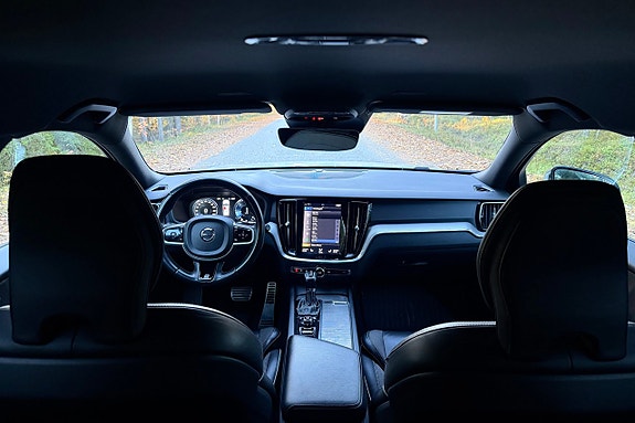 Volvo V60 17 of 22