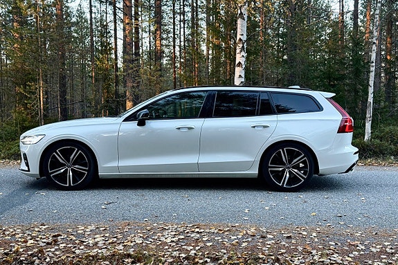 Volvo V60 8 of 22