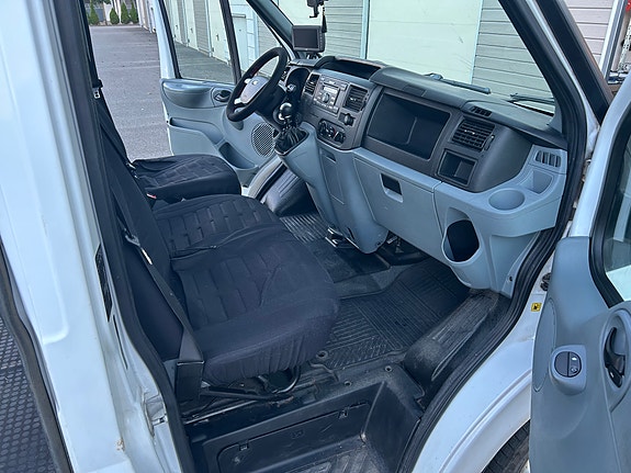 Ford Transit 11 of 11