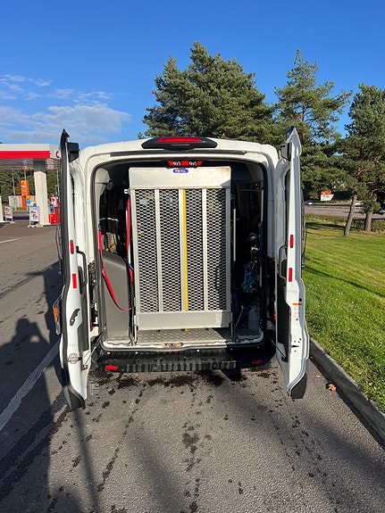 Ford Transit 4 of 10