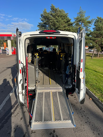Ford Transit 3 of 10