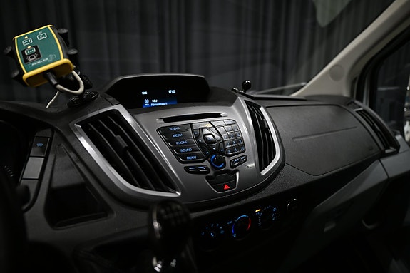 Ford Transit 30 of 30