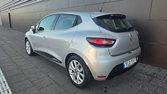 Renault Clio 3 of 17