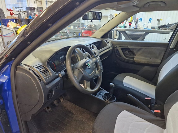 Skoda Fabia 5 of 8
