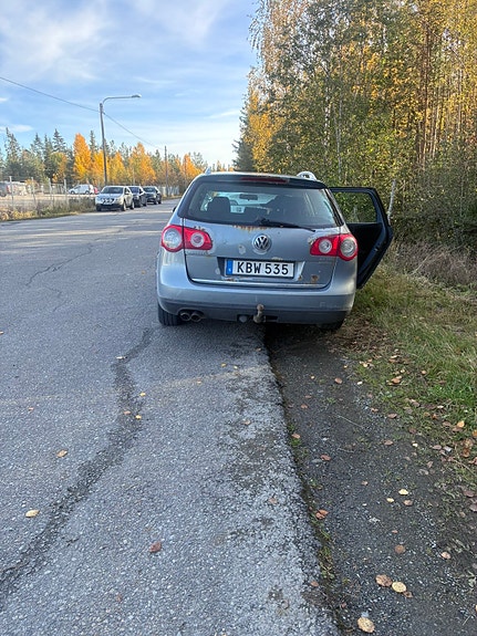 Volkswagen Passat 3 of 5