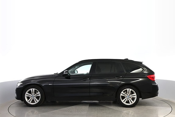 BMW 320 2 of 13