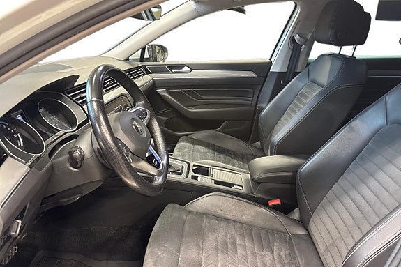 Volkswagen Passat 8 of 14