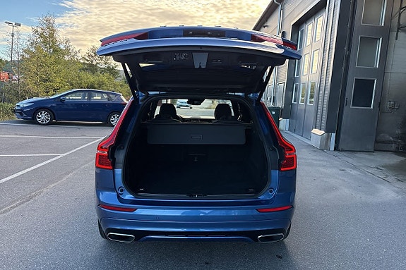 Volvo XC60 16 of 28