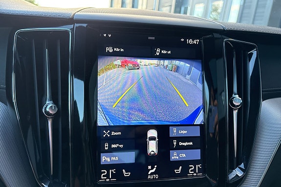 Volvo XC60 26 of 28