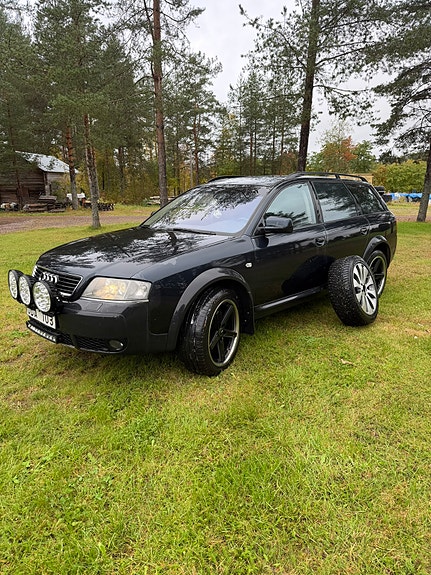 Audi A6 allroad 2 of 6