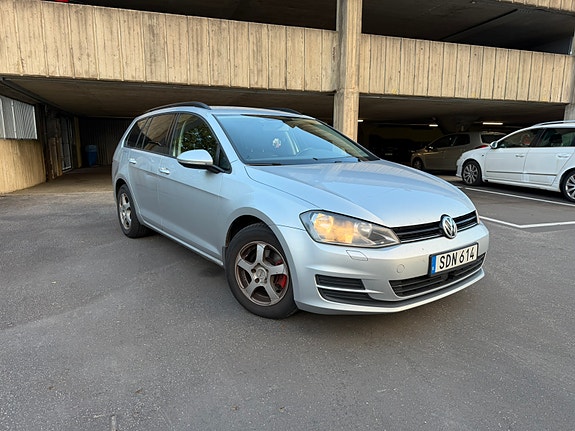 Volkswagen Golf VII 2 of 15