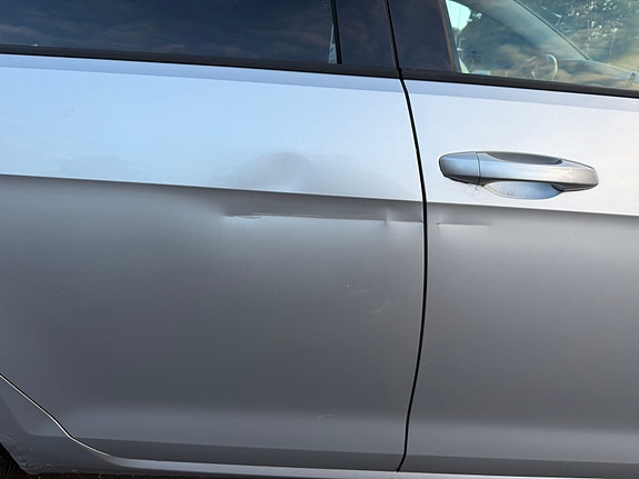 Volkswagen Golf VII 6 of 15