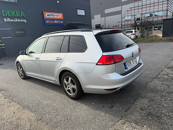 Volkswagen Golf VII 10 of 15