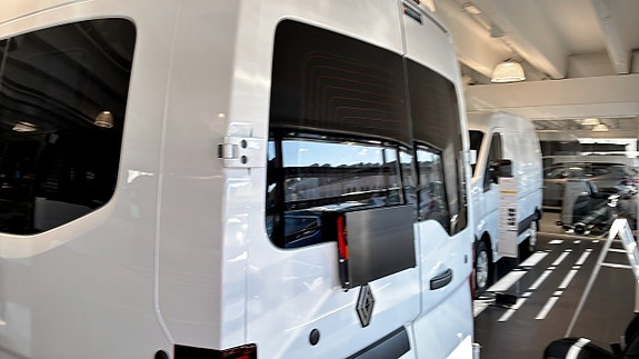 Renault Master 7 of 9