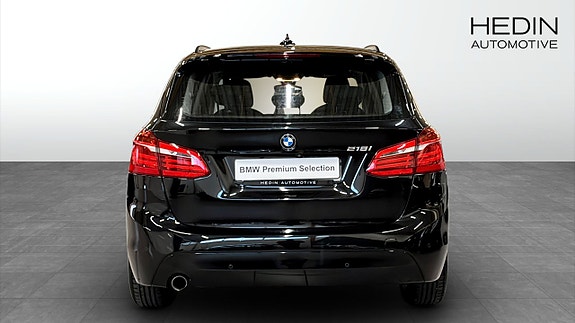 BMW 218 7 of 9