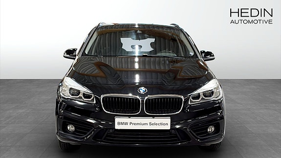 BMW 218 8 of 9