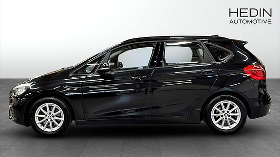 BMW 218 6 of 9