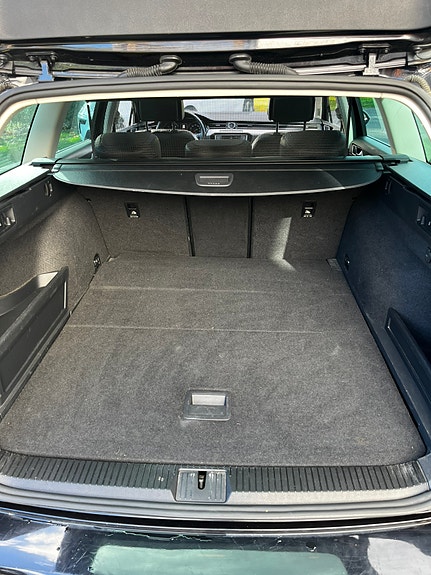 Volkswagen Passat Alltrack 8 of 8