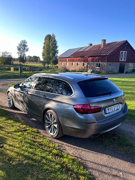 BMW 520d 3 of 11