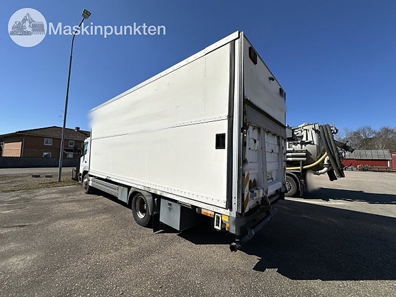 Mercedes 1223 skåpbil 7 of 27