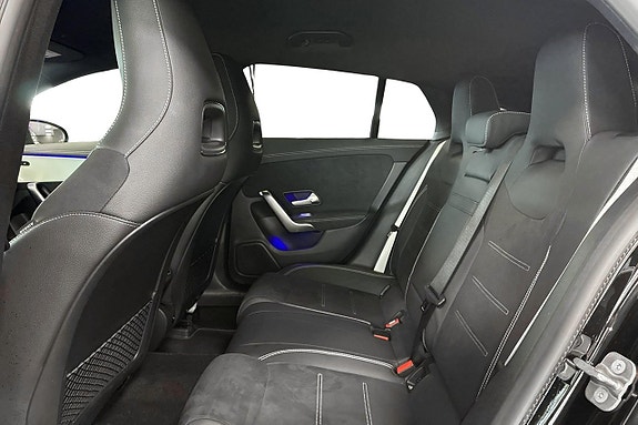 Mercedes-Benz CLA250 e 10 of 17