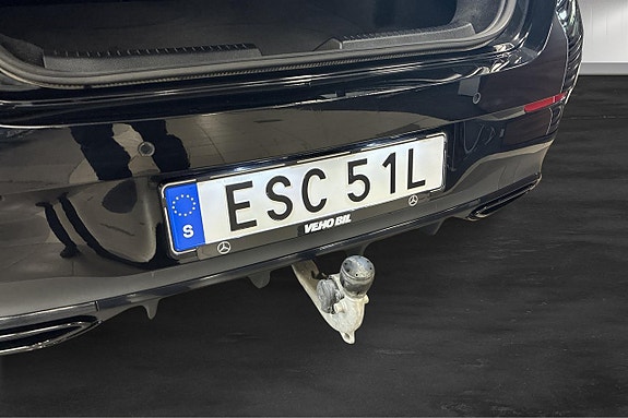 Mercedes-Benz CLA250 e 14 of 17