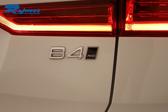 Volvo XC60 16 of 23