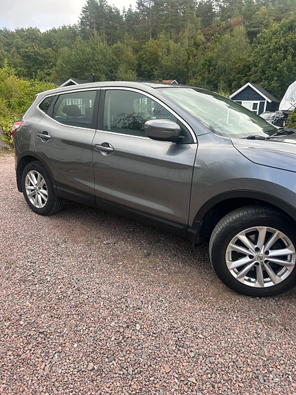 Nissan Qashqai 2 of 7