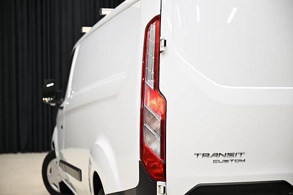 Ford Transit Custom 10 of 28