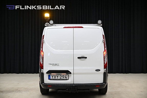 Ford Transit Custom 9 of 28
