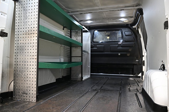 Ford Transit Custom 6 of 28