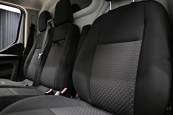 Ford Transit Custom 19 of 27