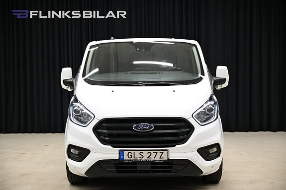 Ford Transit Custom 10 of 27