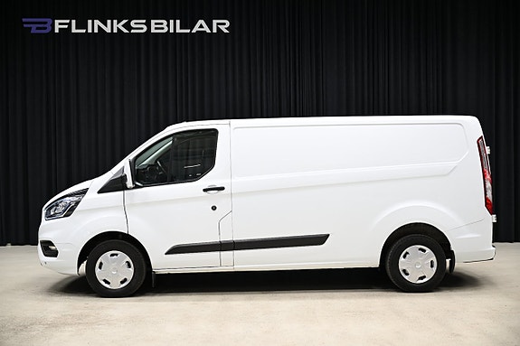 Ford Transit Custom 2 of 27