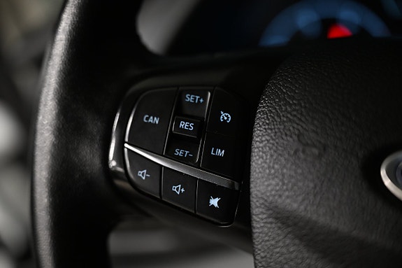 Ford Transit Custom 24 of 27