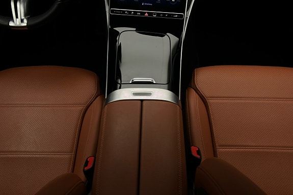 Mercedes-Benz C300 e 9 of 25