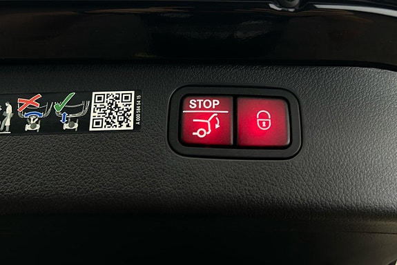 Mercedes-Benz C300 e 15 of 25