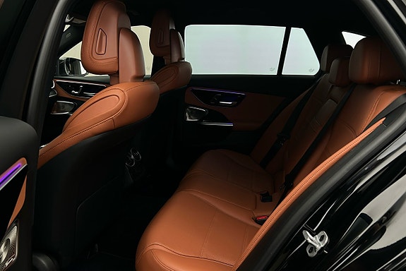 Mercedes-Benz C300 e 13 of 25