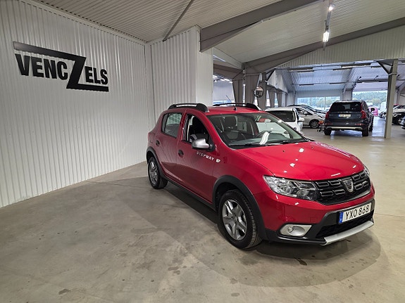 Dacia Sandero Stepway 2 of 9