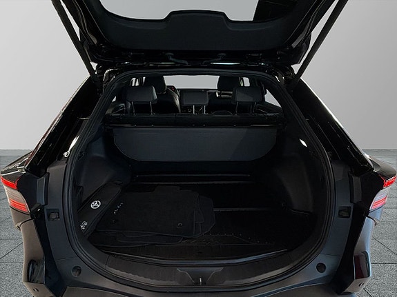 Toyota bZ4X 12 of 25