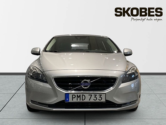 Volvo V40 2 of 3