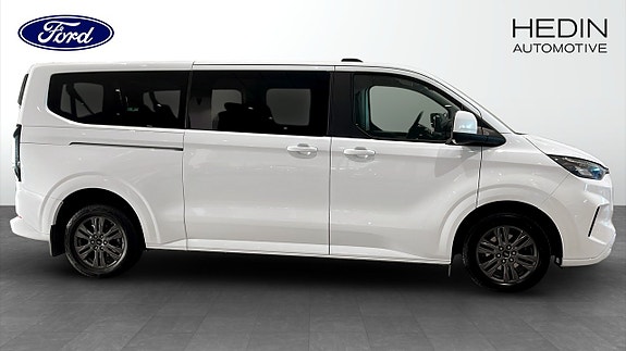 Ford Custom Tourneo 6 of 12