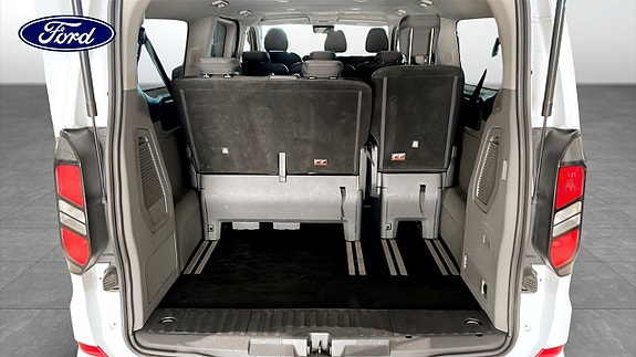 Ford Custom Tourneo 10 of 12