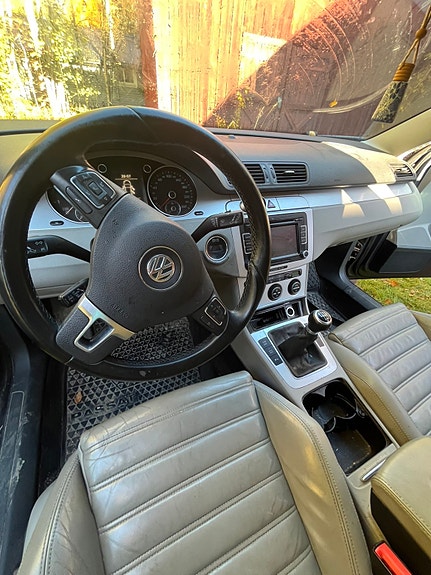 Volkswagen Passat 5 of 6