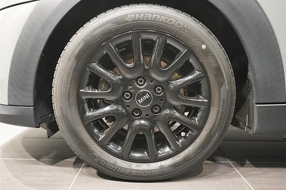 MINI Cooper 7 of 14