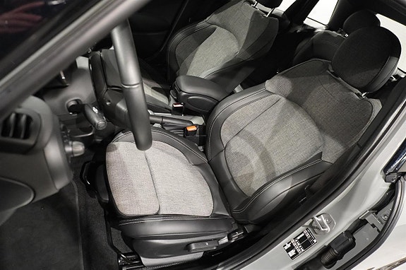 MINI Cooper 4 of 14