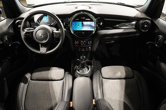 MINI Cooper 10 of 14