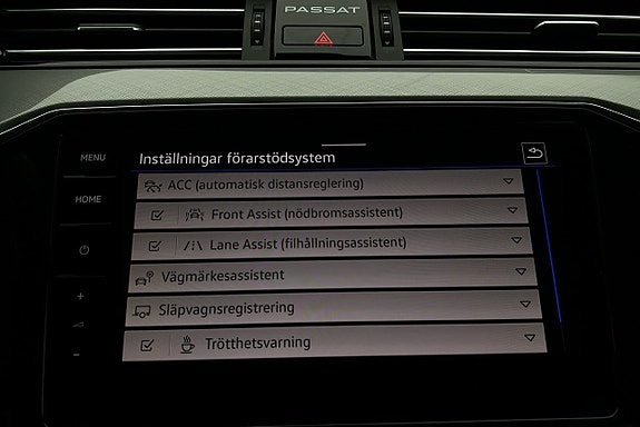 Volkswagen Passat 24 of 28