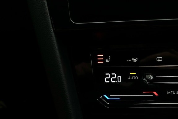 Volkswagen Passat 20 of 28